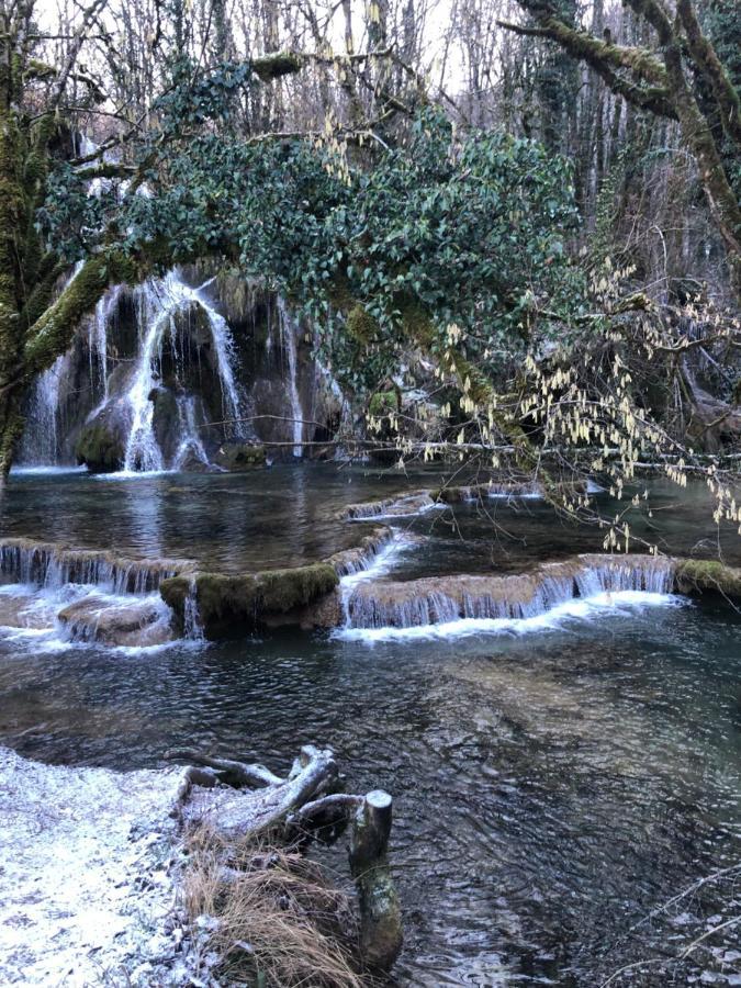Gite De La Cascade Les Planches-pres-Arbois Eksteriør bilde